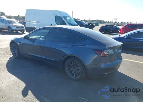 2023 Tesla Model 3 Long Range Dual Motor All-Wheel Drive z USA, uszkodzony, nr VIN 5YJ3E1EB9PF636796